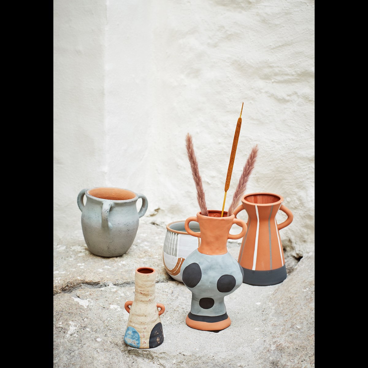Terracotta flower pot w/ handles